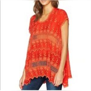 Like New Johnny Was Lilano Georgette tunic with crochet panels size L red